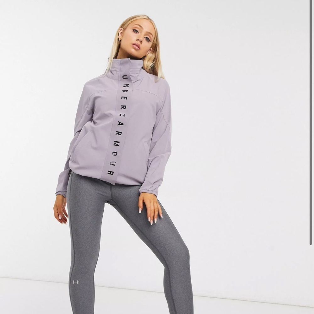 Under Armour Recover storm jacket in gray Large BNWT